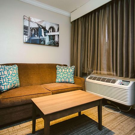 Best Western Pearland Inn Bagian luar foto